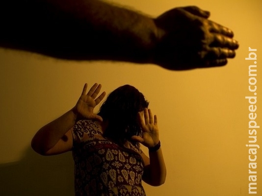 Pesquisa aponta falhas no atendimento às mulheres vítimas de violência Pesquisa aponta falhas no atendimento às mulheres vítimas de violência