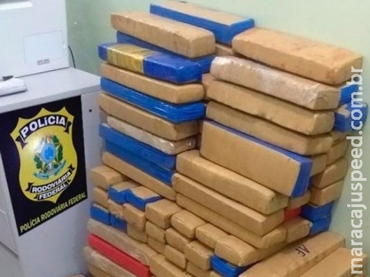 PRF apreende veículo abandonado com 283 quilos de maconha na BR-267