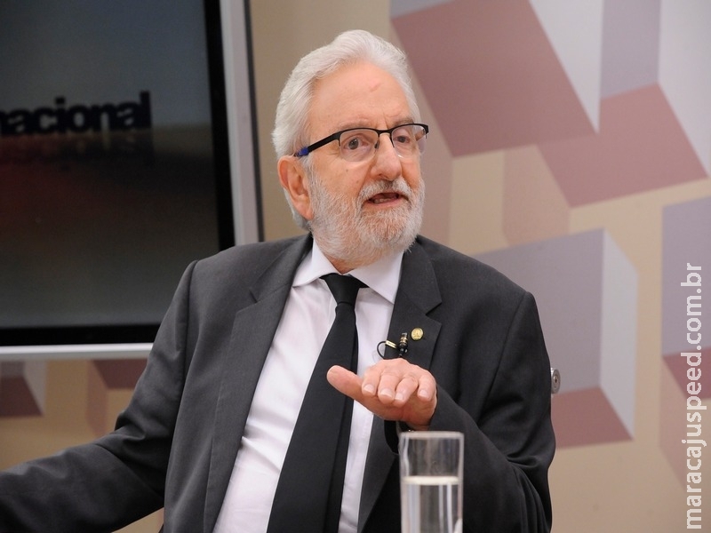 Proposta veda ensino a distância na educação básica Proposta veda ensino a distância na educação básica