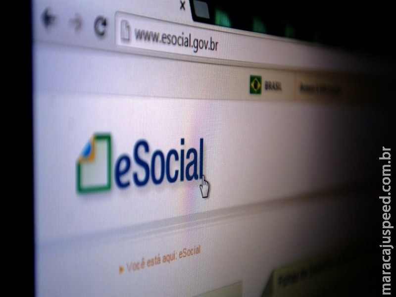 Receita estende prazo para médias empresas aderirem ao eSocial Receita estende prazo para médias empresas aderirem ao eSocial