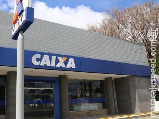 Trabalhadores reclamam de atraso na liberação de multa do FGTS pela Caixa