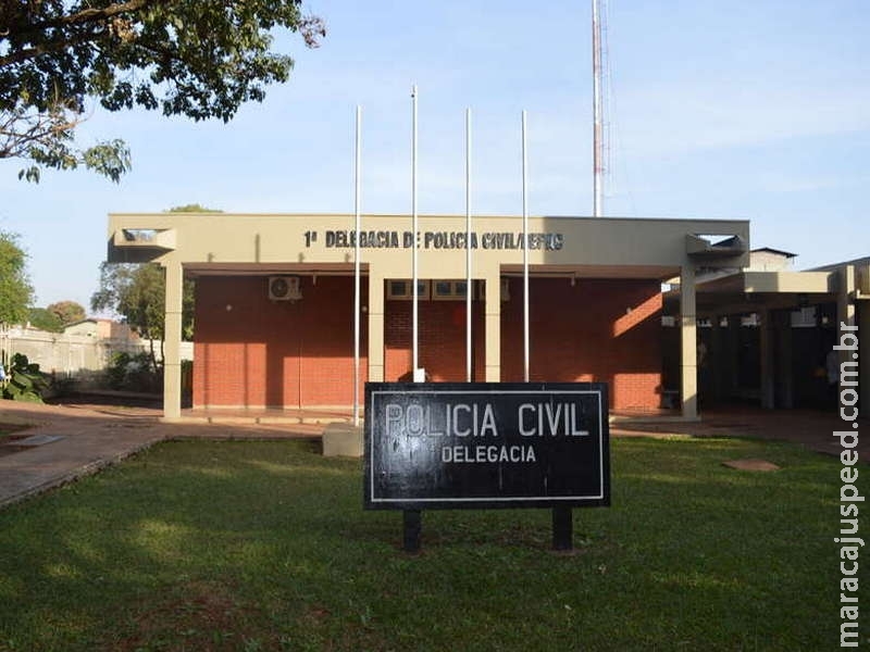 Trio invade casa, rende mulheres e crianças e foge com carro