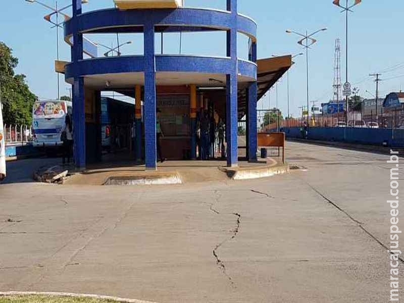 Dois são presos tentando arrombar cofre de empresas de ônibus
