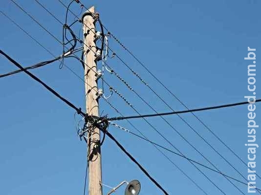 Empresa de telefonia é condenada a indenizar motociclista em R$ 15 mil por acidente com fios Empresa de telefonia é condenada a indenizar motociclista em R$ 15 mil por acidente com fios