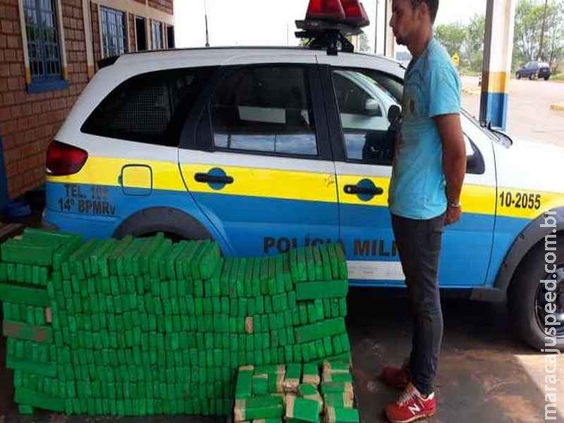 Homem é preso com 254 kg de maconha escondidos em camionete Homem é preso com 254 kg de maconha escondidos em camionete
