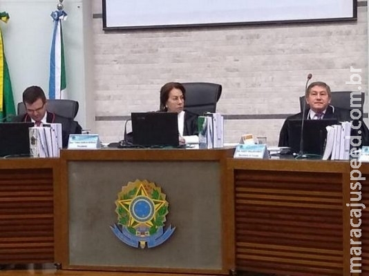 "Lei seca" vale das 3h até às 17h de domingo em todo o Estado, decide TRE "Lei seca" vale das 3h até às 17h de domingo em todo o Estado, decide TRE