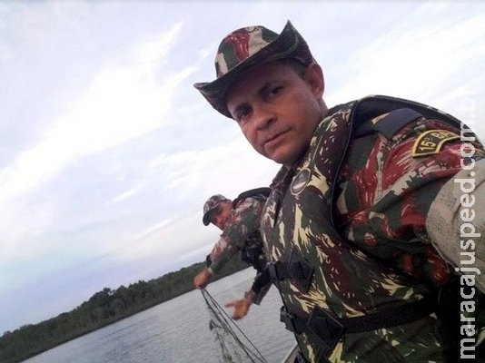 PMA apreende 1 km de redes de pesca e liberta 20 quilos de peixes dos petrechos ilegais PMA apreende 1 km de redes de pesca e liberta 20 quilos de peixes dos petrechos ilegais