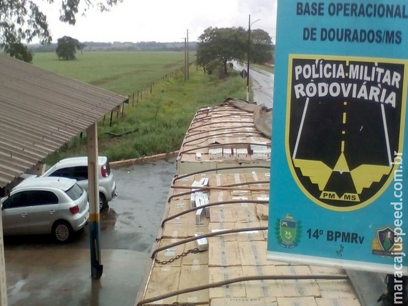 Polícia confisca carga de cigarros avaliada em R$ 2 milhões e prende dois homens