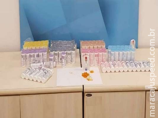 Polícia Federal prende sul-africano com 138 frascos de cocaína