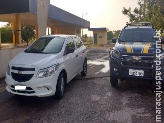 Polícia recupera no MS carro furtado em SP Polícia recupera no MS carro furtado em SP