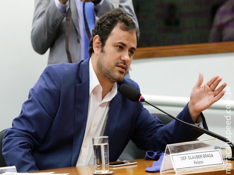 Projeto regulamenta uso de nome afetivo em adoção Projeto regulamenta uso de nome afetivo em adoção