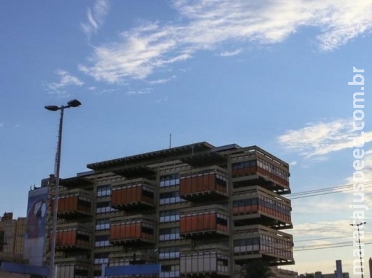 Segunda-feira será mais um dia de tempo instável com máxima de 35ºC Segunda-feira será mais um dia de tempo instável com máxima de 35ºC
