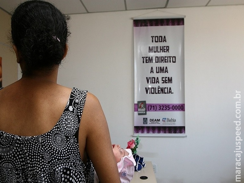 Senado analisa proposta que amplia proteção da Lei Maria da Penha Senado analisa proposta que amplia proteção da Lei Maria da Penha