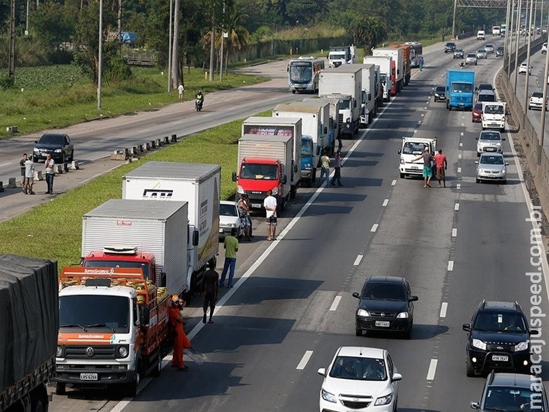 Subvenção para reduzir preço do óleo diesel vira lei