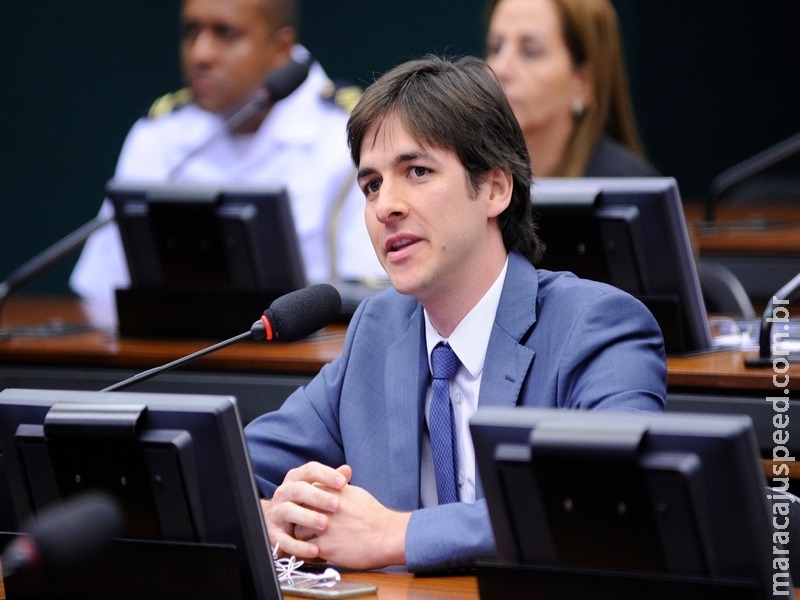 Veículo alugado por órgão público poderá ter adesivo com valor do contrato Veículo alugado por órgão público poderá ter adesivo com valor do contrato