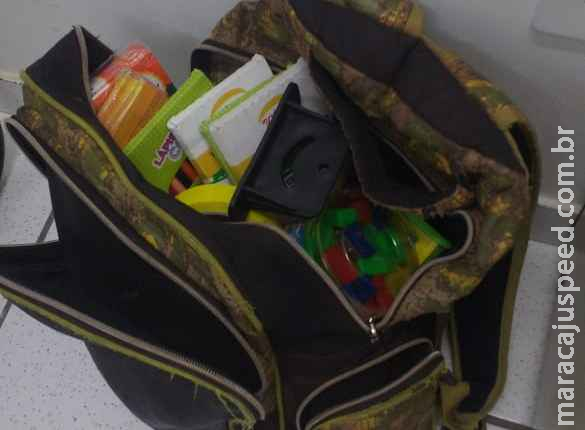  Adolescentes são apreendidos roubando material escolar de creche