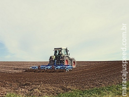 Agronegócio mantém aquisição de máquinas automotoras