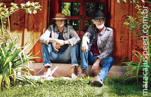 Almir Sater e Renato Teixeira ganham segundo Grammy Latino Almir Sater e Renato Teixeira ganham segundo Grammy Latino