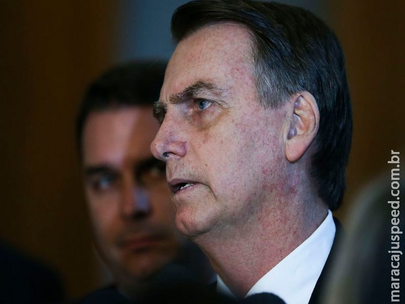Bolsonaro negocia reforma da Previdência com parlamentares Bolsonaro negocia reforma da Previdência com parlamentares