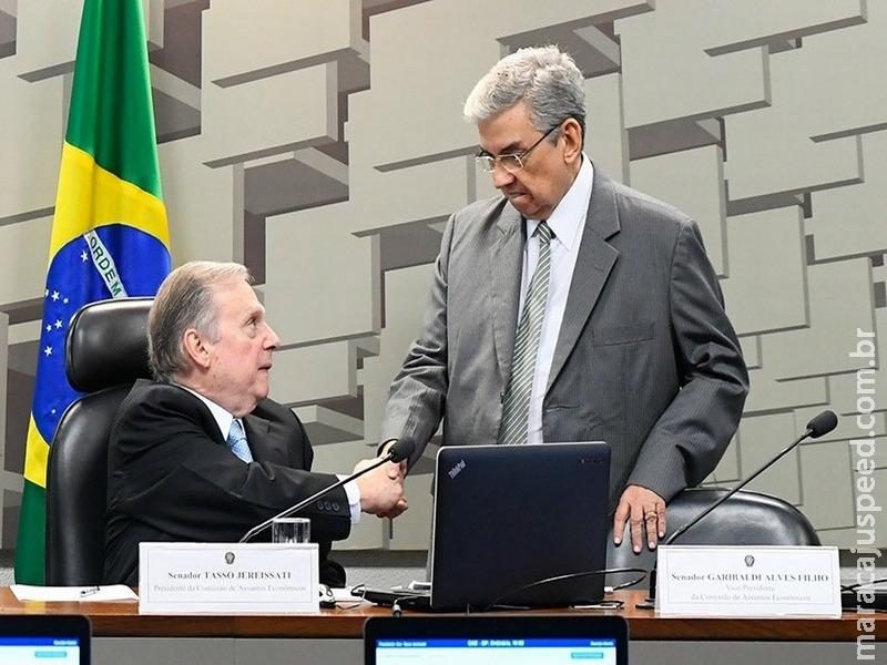 CAE aprova pagamento de salário-maternidade pelo empregador em casos de adoção CAE aprova pagamento de salário-maternidade pelo empregador em casos de adoção