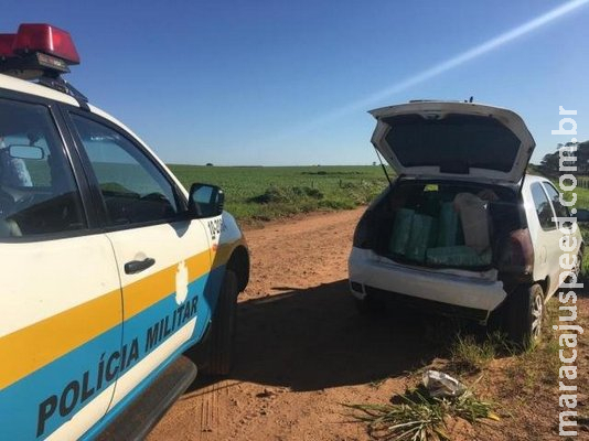 “Cavalo doido” abandona Palio com 500 kg de maconha em estrada vicinal