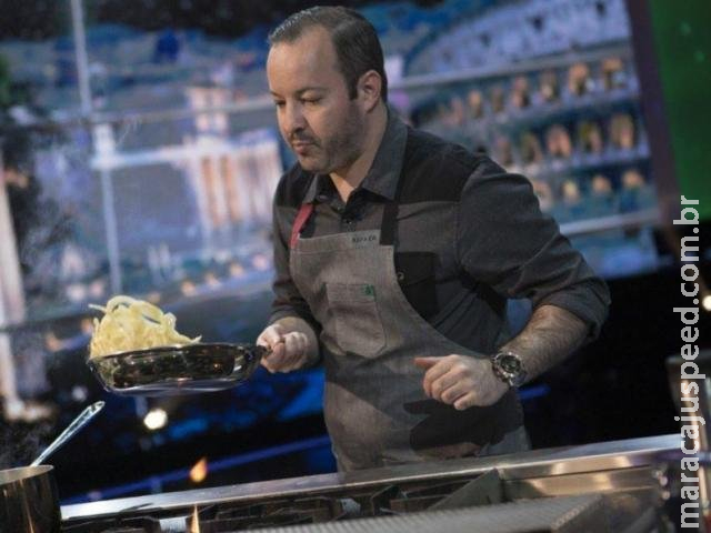 De Bataguassu ao hotel mais alto da China, Rafael conquistou lugar na Netflix De Bataguassu ao hotel mais alto da China, Rafael conquistou lugar na Netflix