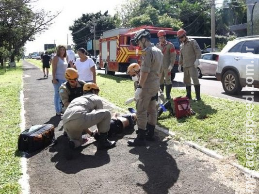 Deputado diz que liga "hora em hora" para saber de pedestre atropelado Deputado diz que liga "hora em hora" para saber de pedestre atropelado