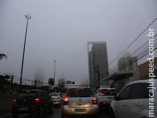 É frio que fala? Frente fria se aproxima e temperatura deve cair para 17ºC na sexta É frio que fala? Frente fria se aproxima e temperatura deve cair para 17ºC na sexta