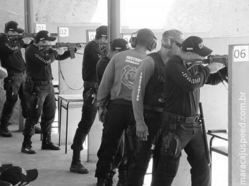 Em MS, armas estão nas mãos de 7 mil e matam 1 pessoa a cada 24 horas Em MS, armas estão nas mãos de 7 mil e matam 1 pessoa a cada 24 horas