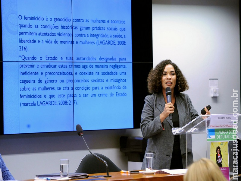 Feminicídio cresce entre mulheres negras e indígenas e diminui entre brancas, aponta pesquisadora Feminicídio cresce entre mulheres negras e indígenas e diminui entre brancas, aponta pesquisadora