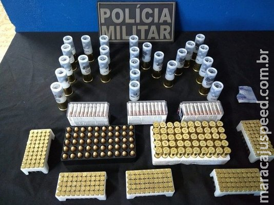 Homem é preso com caixas de munição de uso restrito