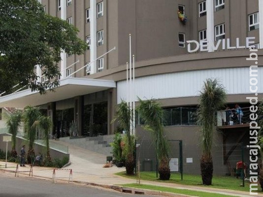 Hóspede se joga do 9º andar de hotel de luxo na Mato Grosso Hóspede se joga do 9º andar de hotel de luxo na Mato Grosso