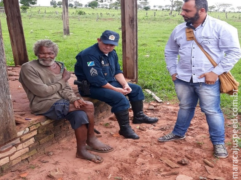 Idoso de Japorã tenta encontrar família no Espírito Santo