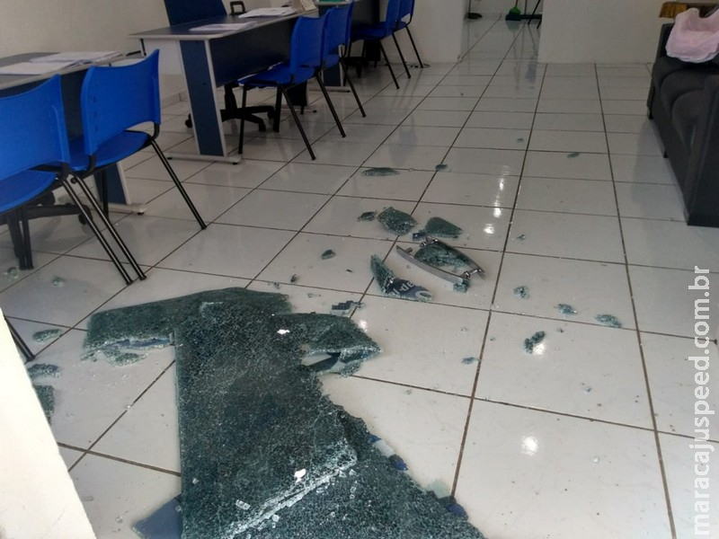 Ladrões invadem correspondente bancário e furtam vários objetos em Campo Grande