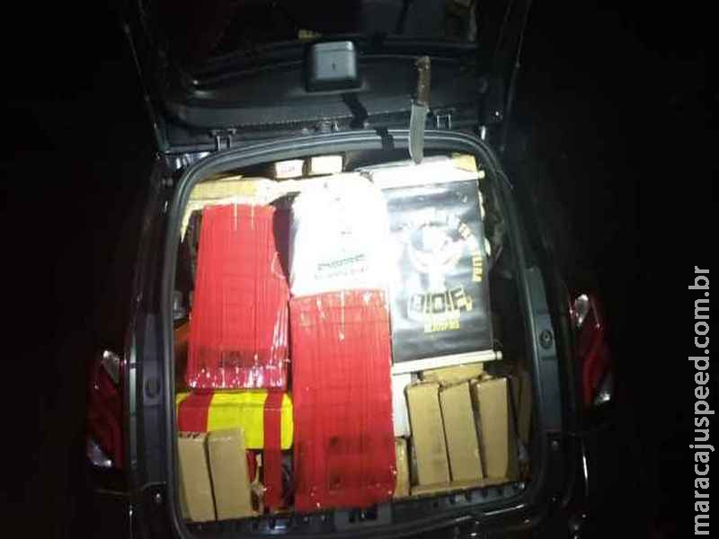 Motorista fura bloqueio do DOF e abandona veículo recheado com maconha