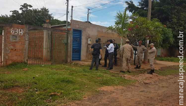  Mulher encontra corpo de ex avançado estado de decomposição em casa