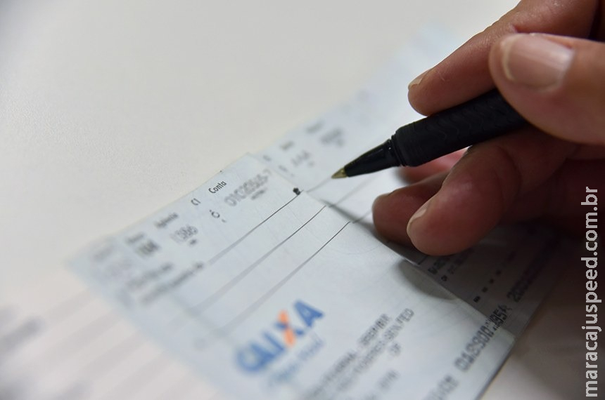 Pagamento com cheques no comércio pode ter novas regras Pagamento com cheques no comércio pode ter novas regras