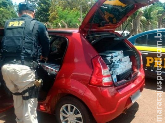 PRF prende dupla flagrada com 6,4 mil maços de cigarros na BR-163
