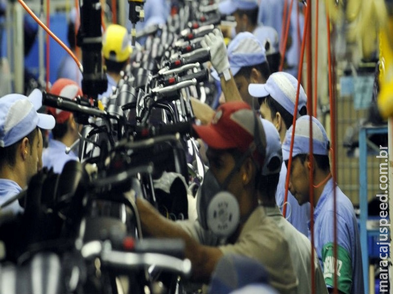 Produção industrial cresce 1,9% no ano Produção industrial cresce 1,9% no ano