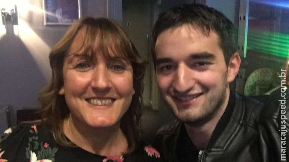 Renascimento: Meu reencontro com jovem que Renascimento: Meu reencontro com jovem que