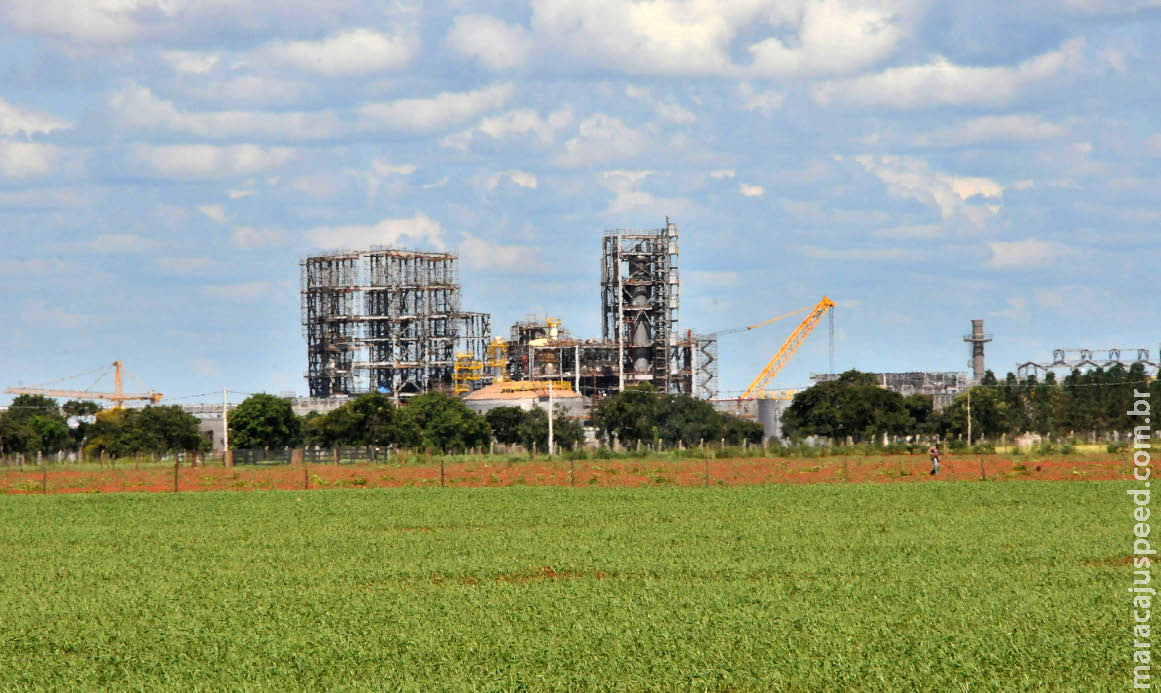 Russos mantêm interesse em fábrica de fertilizantes em Três Lagoas