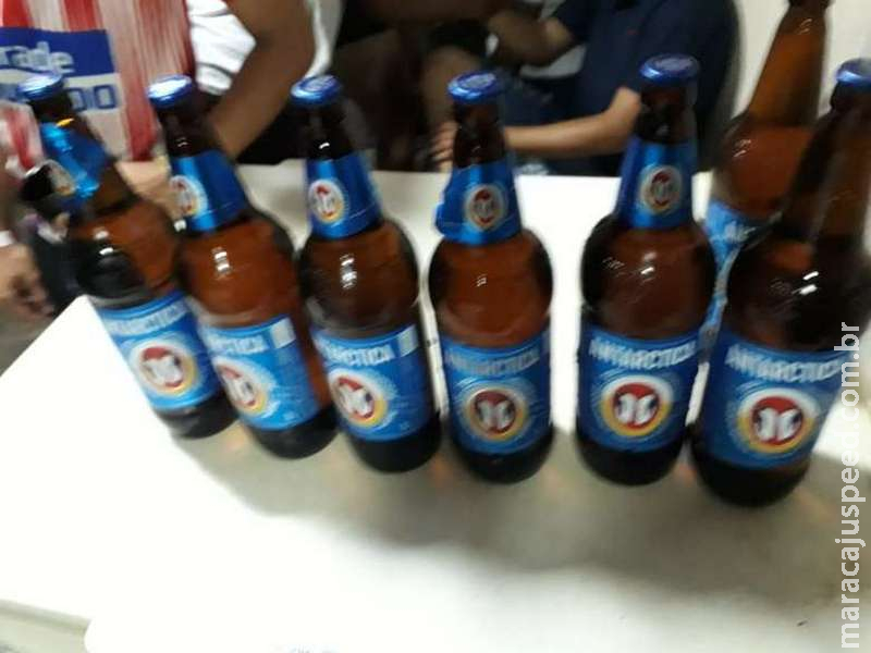 “Batida” acaba com festa lotada de menores e regada a bebida alcoólica
