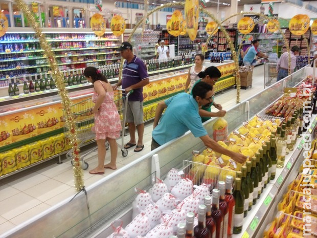 Diferença de preços nos produtos da cesta de natal é superior a 100%, diz Procon Diferença de preços nos produtos da cesta de natal é superior a 100%, diz Procon