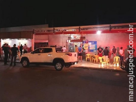 Durante operação, mulher é presa com mochilas carregadas de maconha