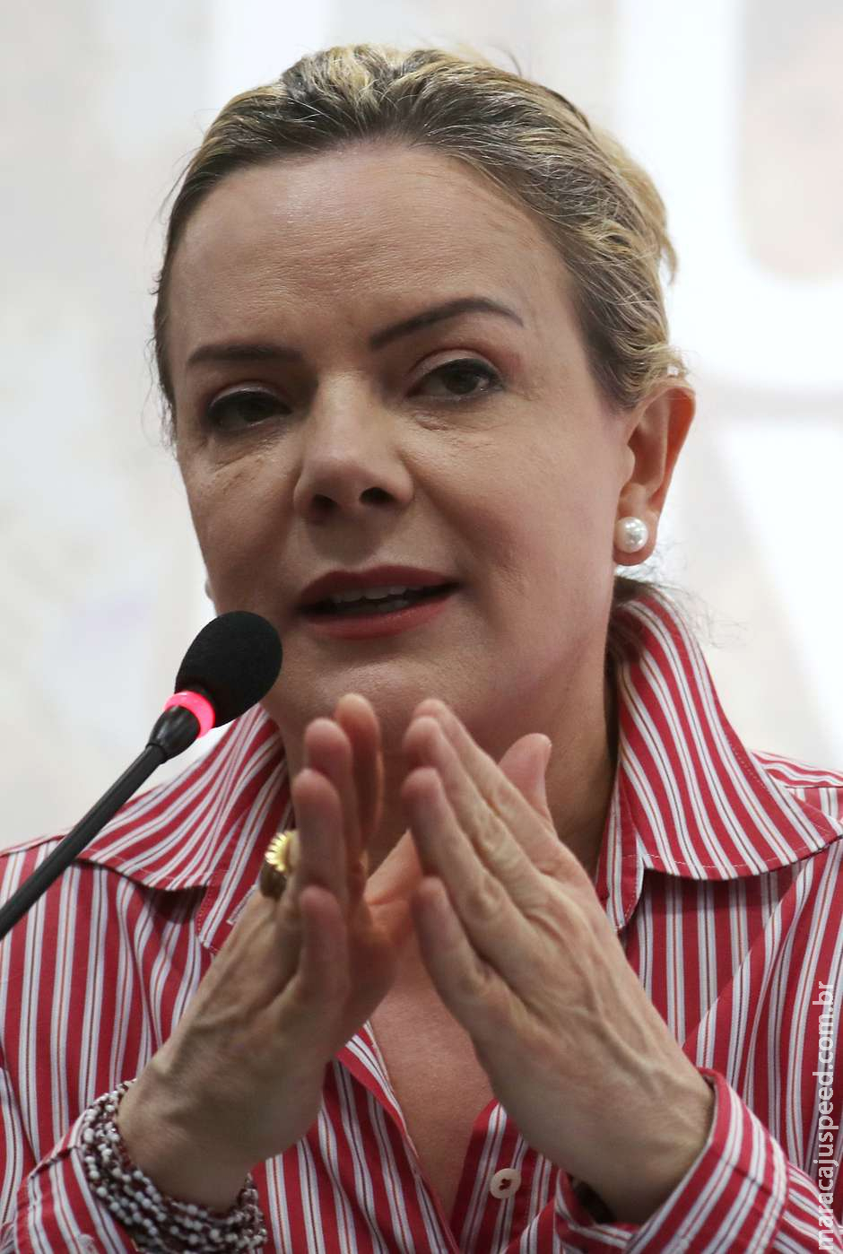Gleisi diz esperar que Lula saia da prisão antes do Natal Gleisi diz esperar que Lula saia da prisão antes do Natal