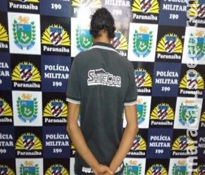 Homem cultivava maconha em casa e ainda ameaçava família em cidade de MS