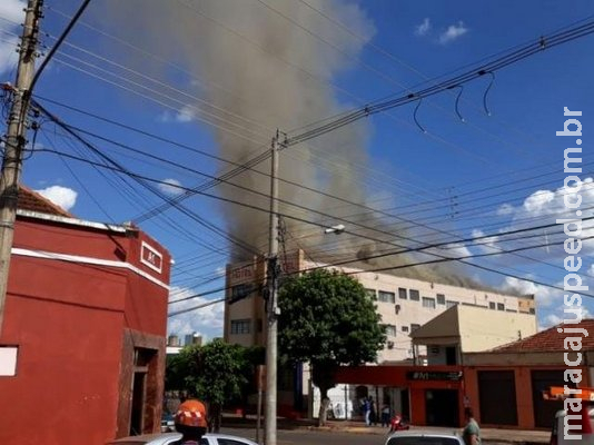 Incêndio atinge hotel na região da antiga rodoviária da Capital