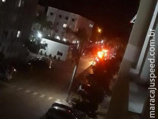 Morador esquece panela no fogo e mobiliza bombeiros até condomínio Morador esquece panela no fogo e mobiliza bombeiros até condomínio