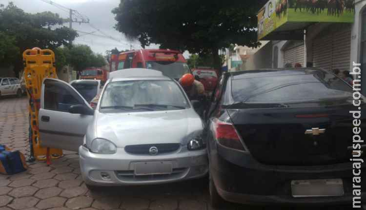  Motorista perde o controle da direção ao sofrer crise epilética ao volante 