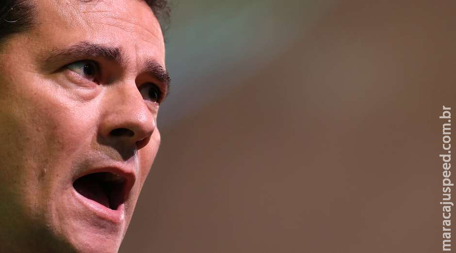 "Onyx tem minha confiança pessoal", diz Moro "Onyx tem minha confiança pessoal", diz Moro